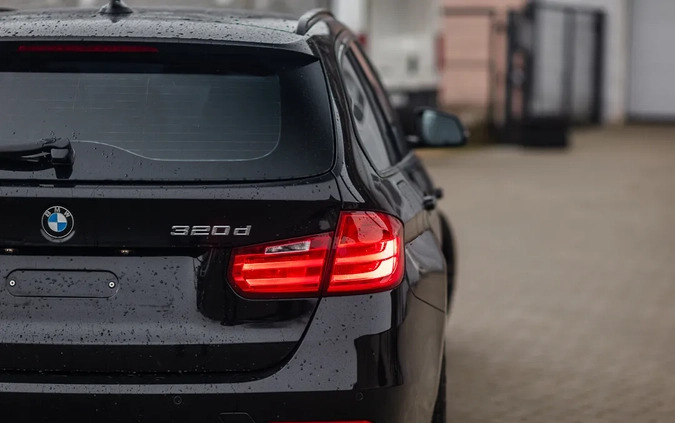 BMW Seria 3 cena 53990 przebieg: 249000, rok produkcji 2015 z Nasielsk małe 781